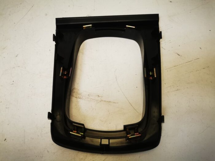 Acabamento do console da alavanca de câmbio Skoda Octavia I 2001 preto