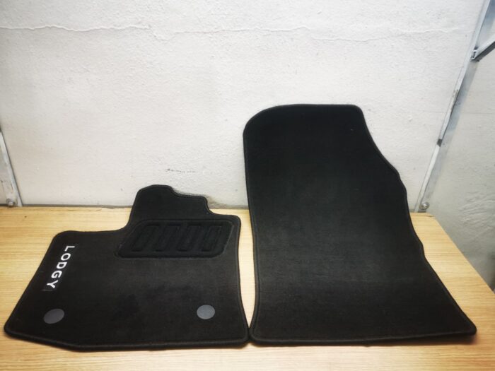 Conjunto completo Tapetes dianteiros originais Dacia Lodgy preto