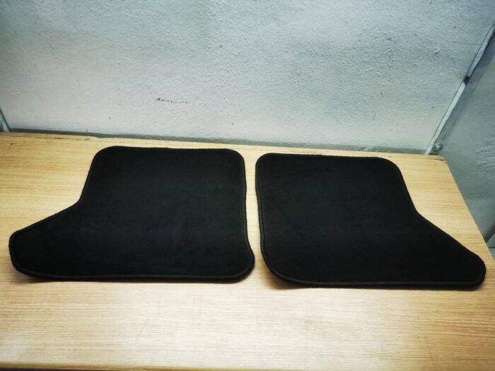 Conjunto de tapetes traseiros originais Dacia Dokker preto