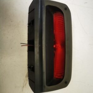 Terceira luz de freio Nissan Micra 99