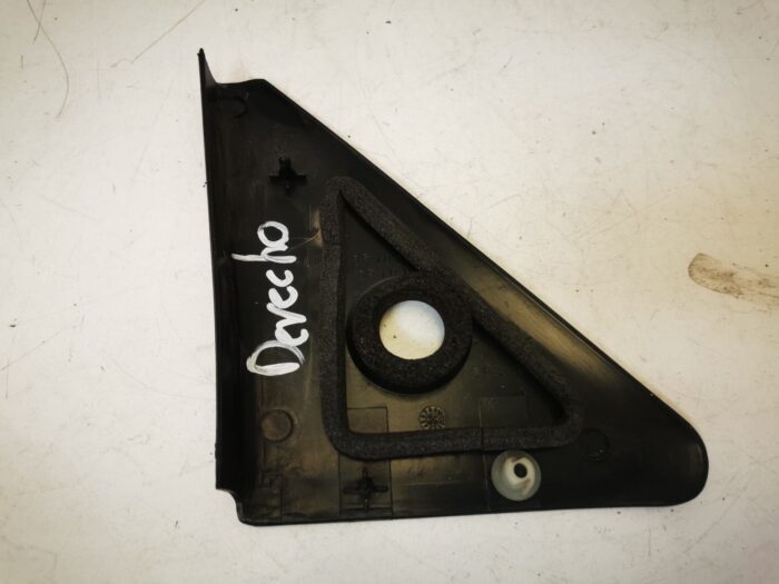 Cobertura interior do espelho retrovisor direito Nissan Micra 99