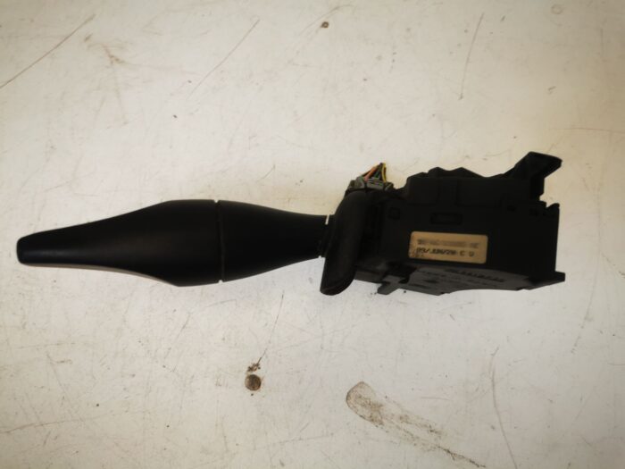 Interruptor do pisca-pisca Ford Focus I Sedan