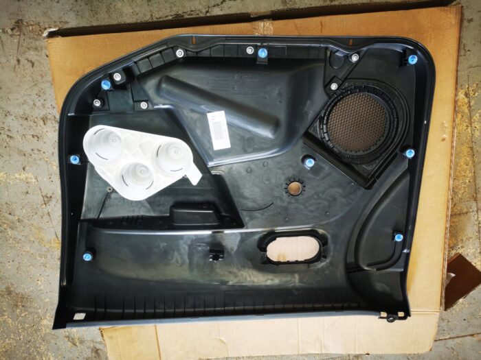 Painel interno da porta dianteira esquerda Dacia Logan II