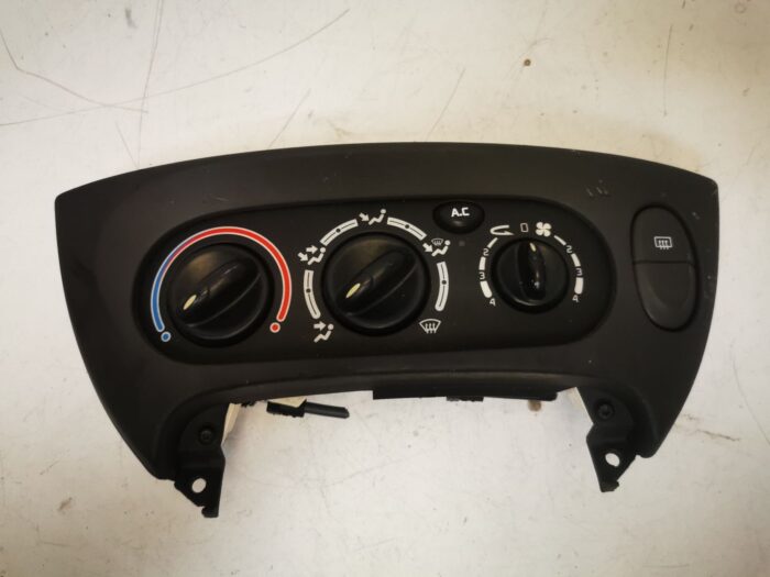 Controle A/C Renault Scenic I com friso e botão do vidro traseiro aquecido