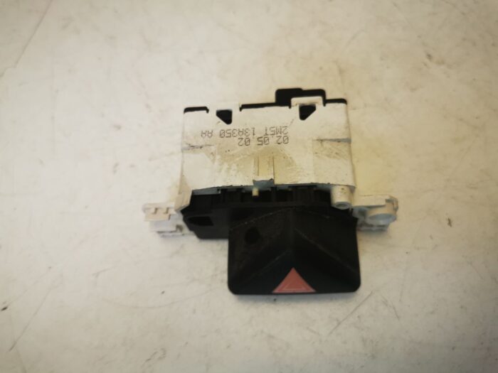 Botón emergencia Ford Focus I