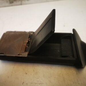 Ford Focus II cinzeiro