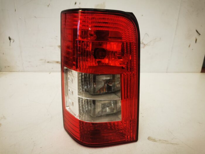 Luz traseira esquerda Citroën Berlingo com porta-lâmpadas