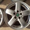 Roda de alumínio R15 Skoda 5 parafusos