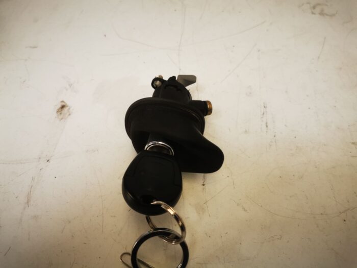Fecho da bagageira Seat Ibiza II 6K