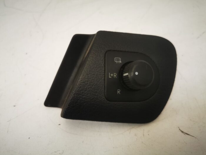 Interruptor de ajuste do espelho retrovisor Skoda Octavia I 2001
