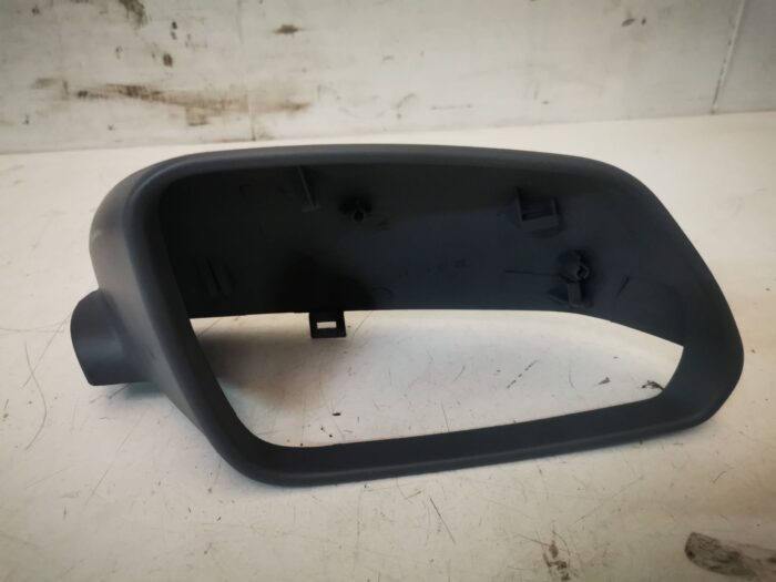 Cobertura do retrovisor externo direito Skoda Octavia II