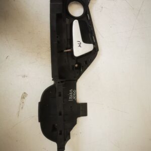 Soporte tirador maneta interior delantera derecha Seat Ibiza II