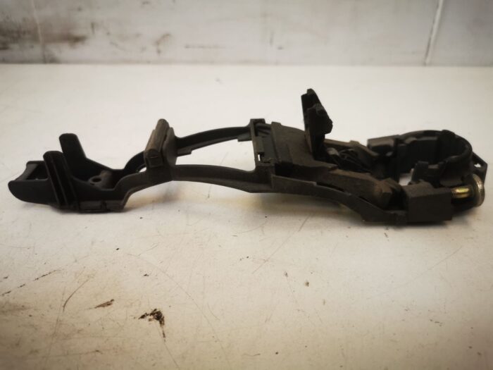 Estrutura de suporte da maçaneta externa esquerda VW Polo IV 9N Seat León II 1P