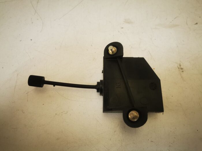 Regulador posición faro izquierdo Peugeot 205