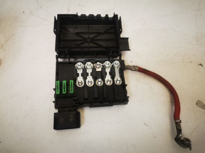 Caixa de fusíveis da bateria VW Golf IV