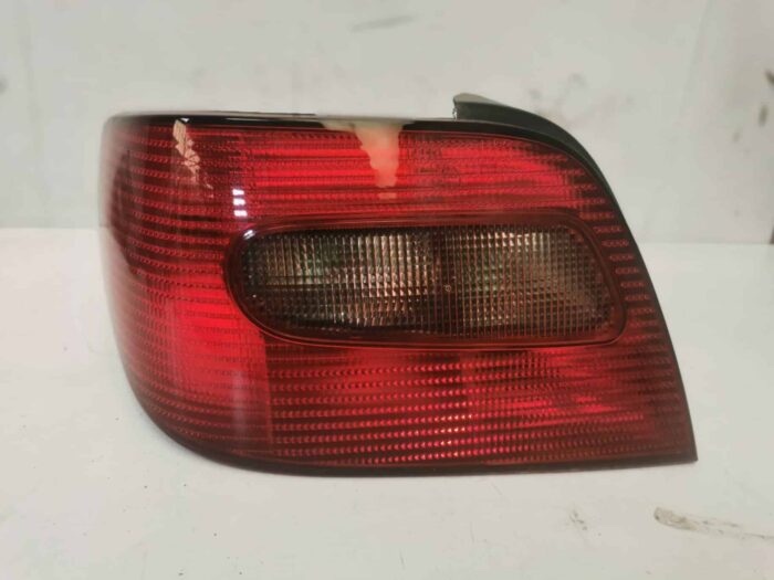 Piloto trasero izquierdo con portalámparas Citroën Xsara N1