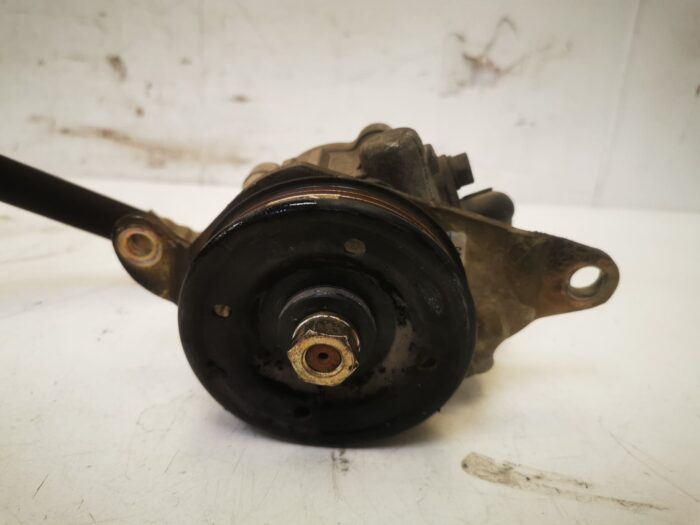 Bomba de direção hidráulica Nissan Micra K11