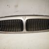 Grau frontal do Jaguar X-Type