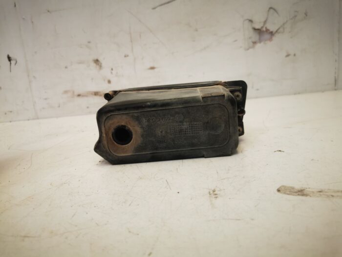 Farol de nevoeiro dianteiro direito Seat Ibiza 1L