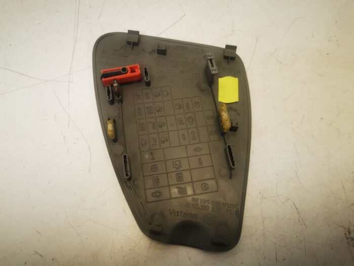 Cobertura fusível interior Renault Clio II fase II