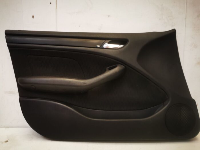 Painel da porta dianteira esquerda BMW série 3 E46 sem altifalante