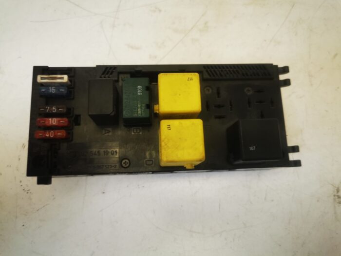 Relé e caixa de fusíveis Mercedes Benz classe E W210