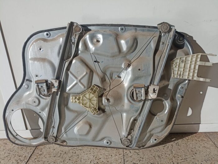 Regulador elétrico de vidro dianteiro esquerdo Kia Ceed 2007 5 portas