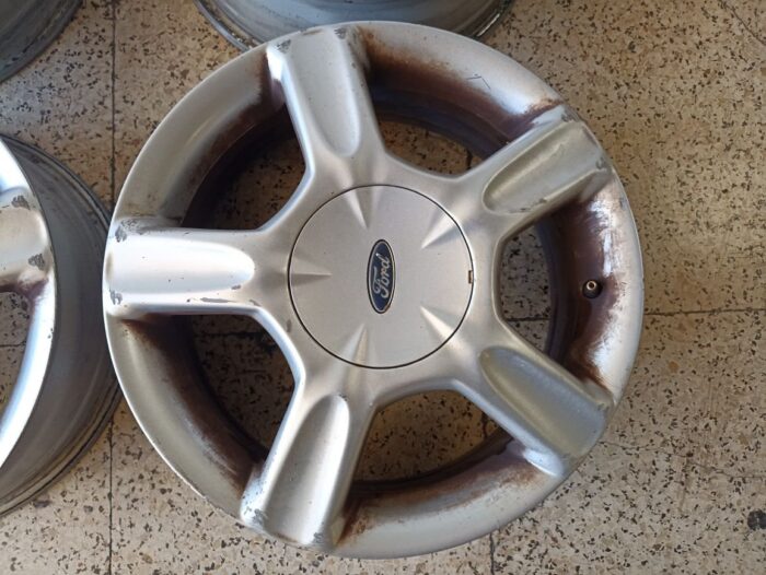 Roda de alumínio Borbet Ford Focus Sedan 2002