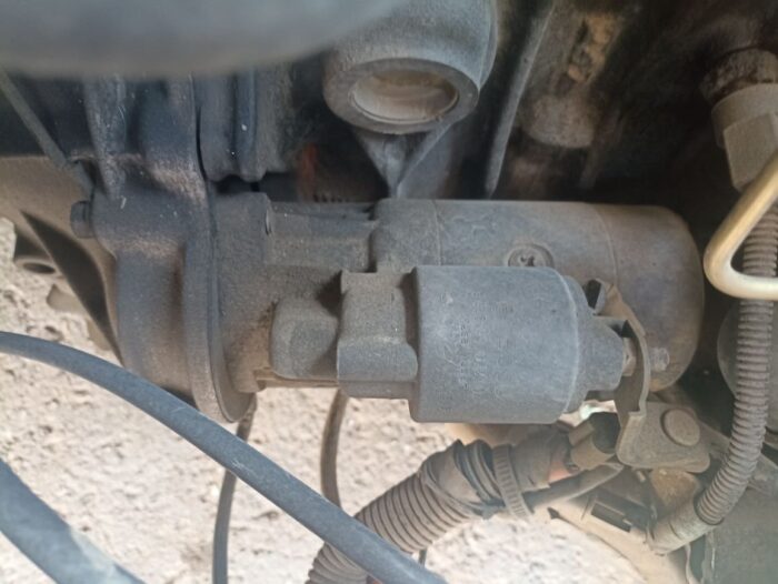 Motor de arranque Nissan Serena C23 1998 2.3D