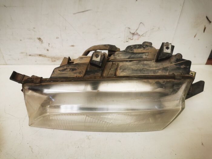 Farol dianteiro esquerdo Honda Accord 96 com porta-lâmpadas