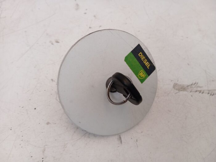 Tapa combustible Peugeot 106 1997 con llave