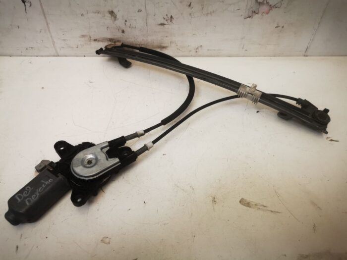 Vidro elétrico dianteiro direito Peugeot 106 1997 5 portas