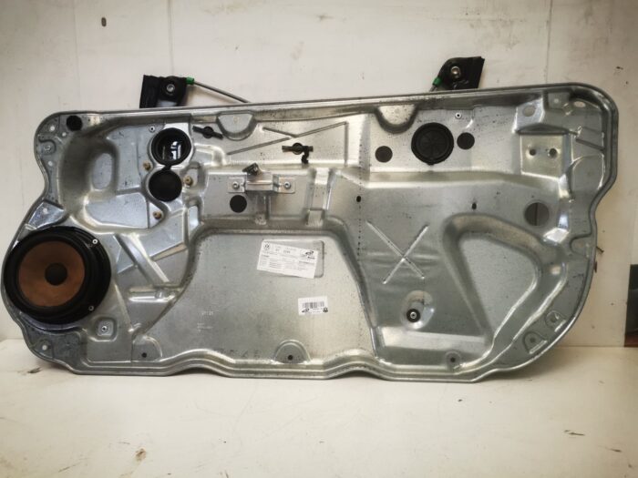 Painel interior regulador do vidro da porta dianteira direito sem motor VW POLO 9N