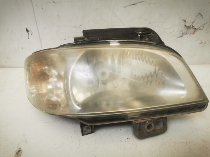 Seat Ibiza II 6K Córdoba farol direito farol com casquilho para polimento
