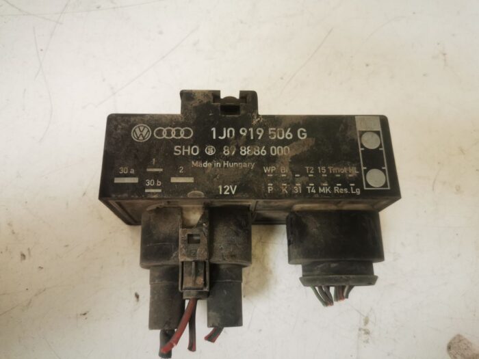 Relé do ventilador do radiador Seat Ibiza II 6K Córdoba gasolina
