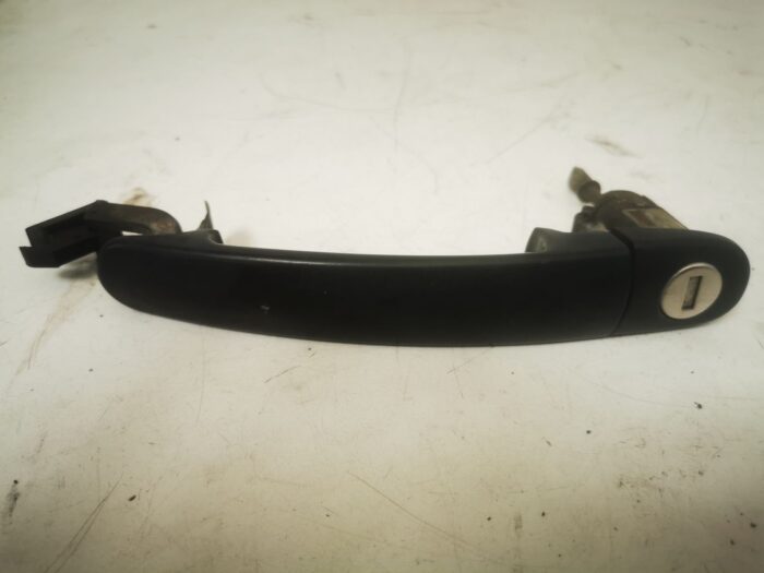 Puxador externo dianteiro esquerdo VW Golf IV 1998 Vários modelos