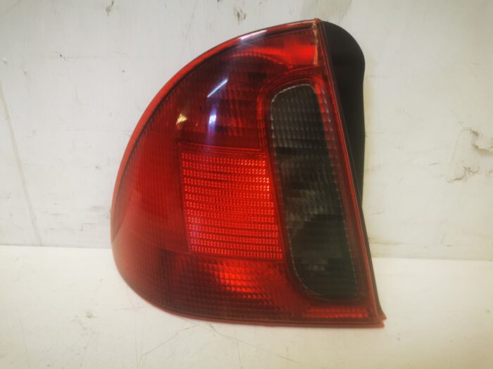 Piloto trasero izquierdo Rover 45 2003