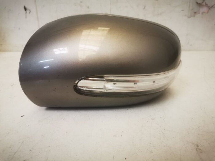 Carcasa espejo retrovisor izquierdo Mercedes Benz clase C W203 con intermitente
