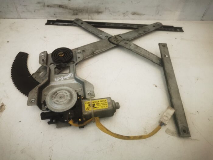 Elevalunas eléctrico con motor delantero izquierdo 2 pines hyundai matrix 2006 5 puertas