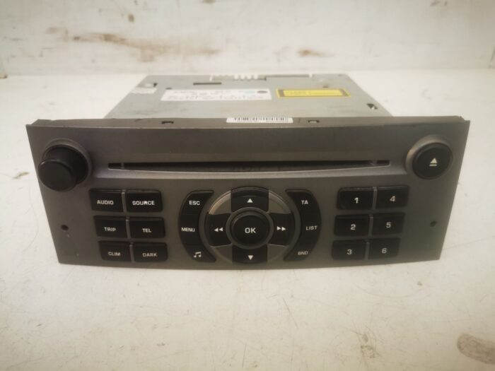 Radio CD original Citroën C5 2006 marca Blaupunkt