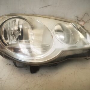Faro delantero derecho VW Polo IV 9N