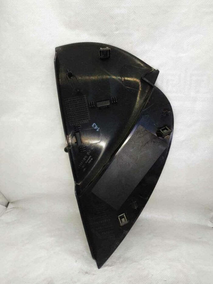 Tapa fusibles lado acompañante Audi A3 (8P) 2005