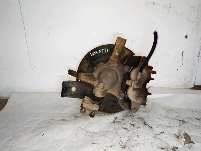 Mangueta con pinza y disco freno izq Nissan Vannette