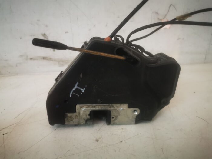 Cerradura puerta trasera izquierda Mercedes C320 W203 2005