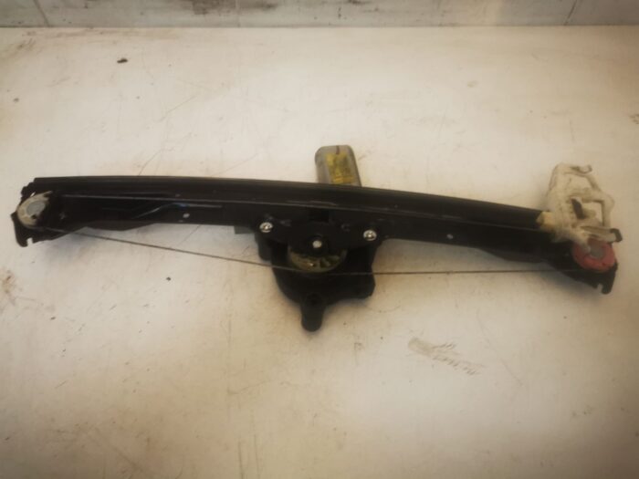 Elevalunas delantero derecho con motor Fiat Bravo II 2008