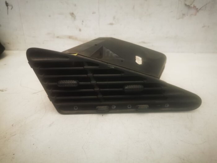 Conducto ventilacion central Peugeot Partner 1999