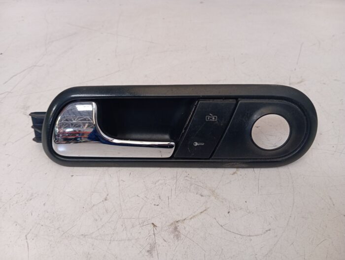 Maneta delantera izquierda Seat Ibiza III (6L) 2003