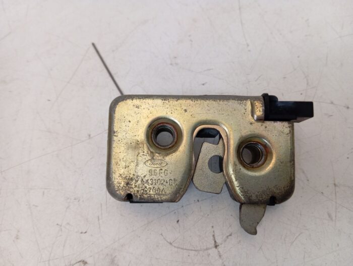 Cerradura portón maletero Ford Fiesta IV 1996