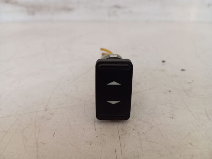 Botón elevalunas delantero derecho Ford Focus C-max 2004