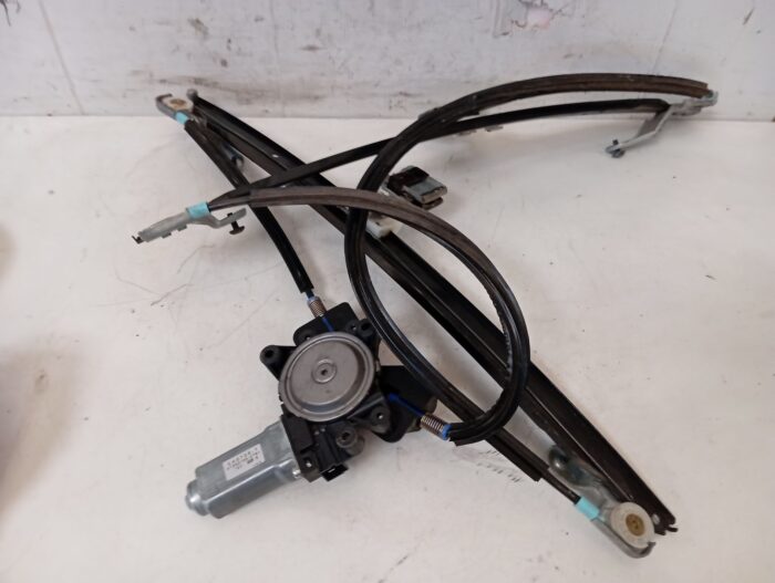 Elevalunas delantero izquierdo con motor Chrysler Voyager IV